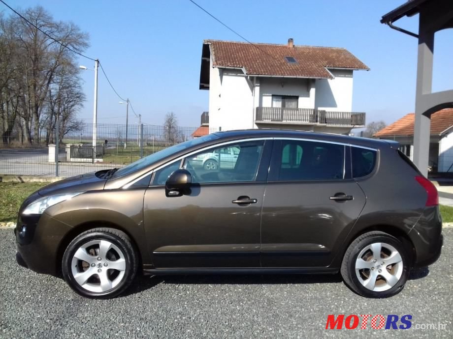 2011' Peugeot 3008 1,6 Hdi photo #2