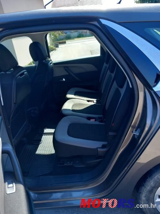 2016' Citroen C4 Picasso Bluehdi 120 photo #5