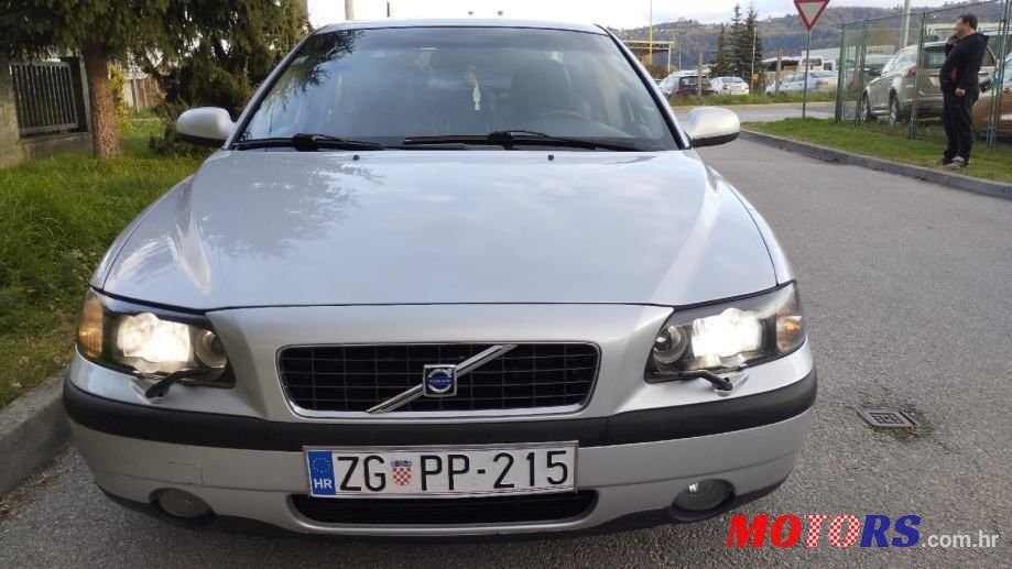2002' Volvo S60 2,4 photo #1