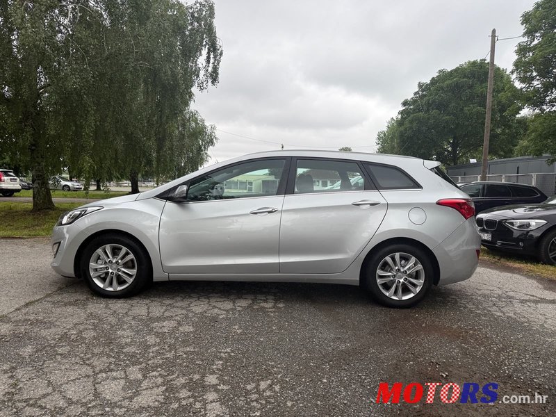 2014' Hyundai i30 1,6 Crdi photo #2