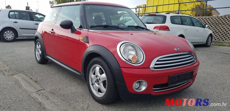 2010' MINI One 1.6 photo #1