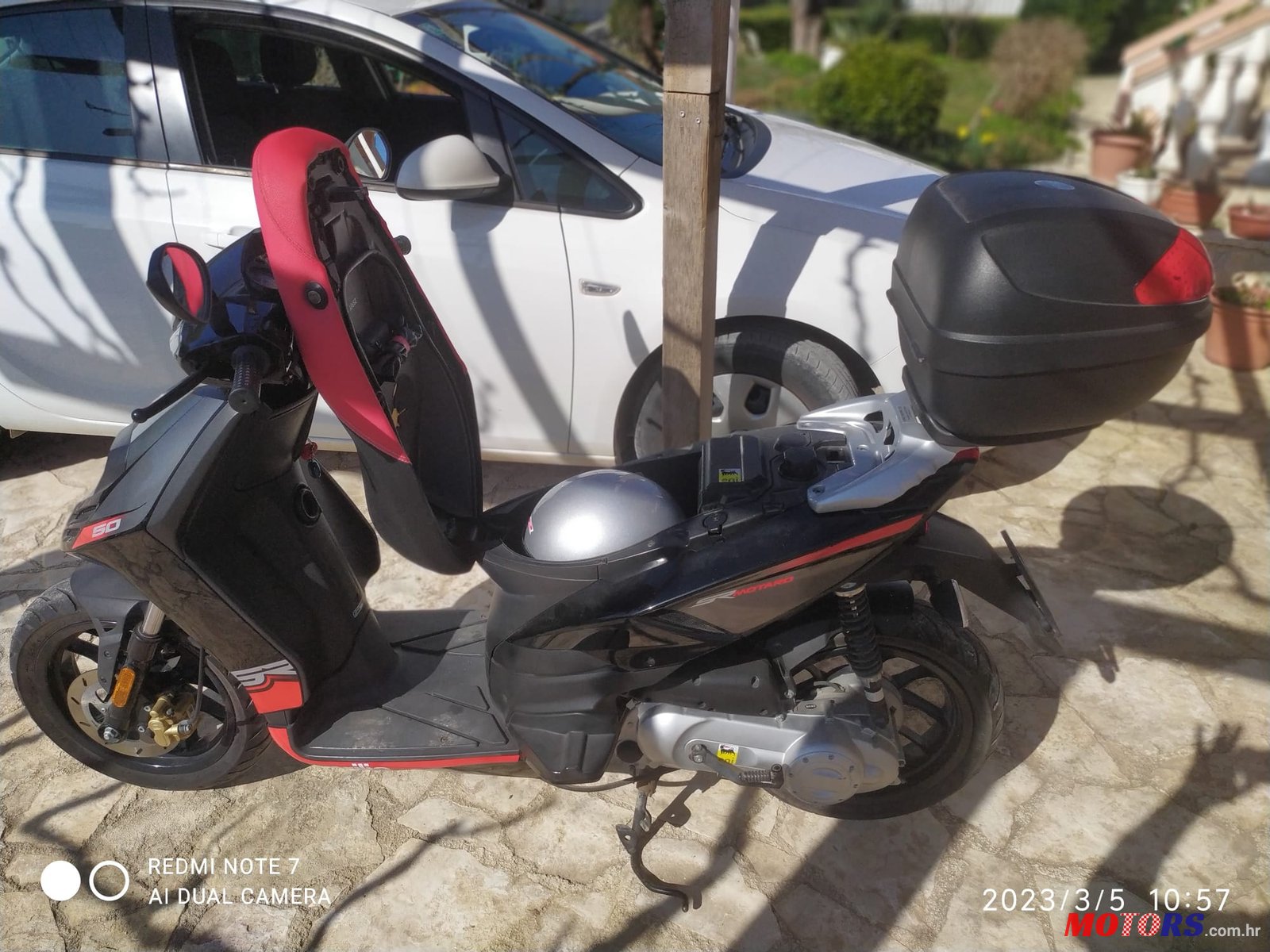 2013' Aprilia photo #7