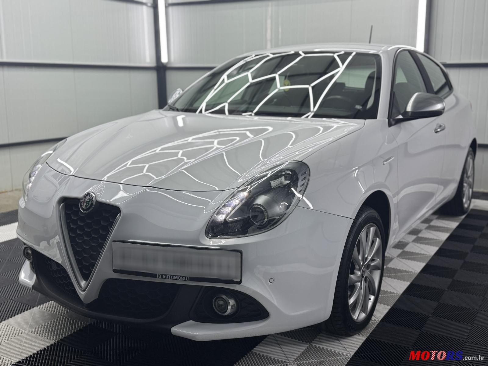 2017' Alfa Romeo Giulietta 2,0 Tct photo #1