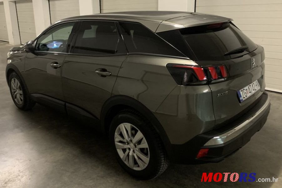 2018' Peugeot 3008 1,6 Bluehdi photo #1