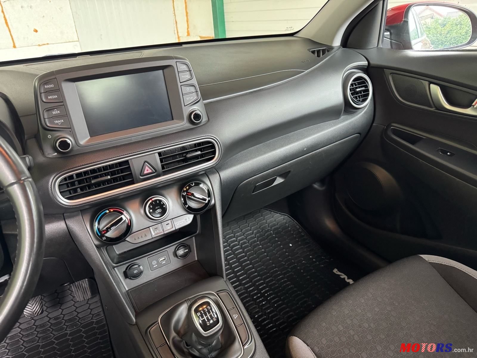 2020' Hyundai Kona 1,0 T-Gdi photo #3