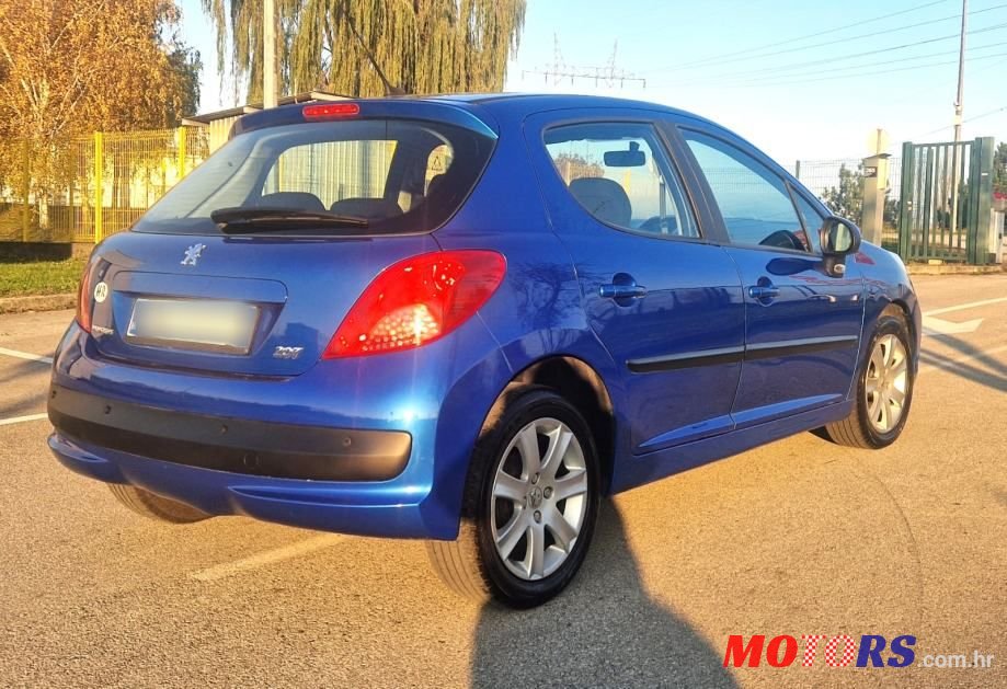 2006' Peugeot 207 1,4 16V photo #6