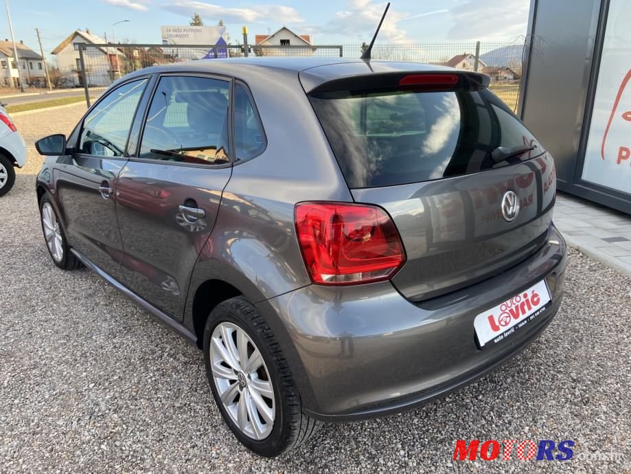 2010' Volkswagen Polo 1,6 Tdi photo #6