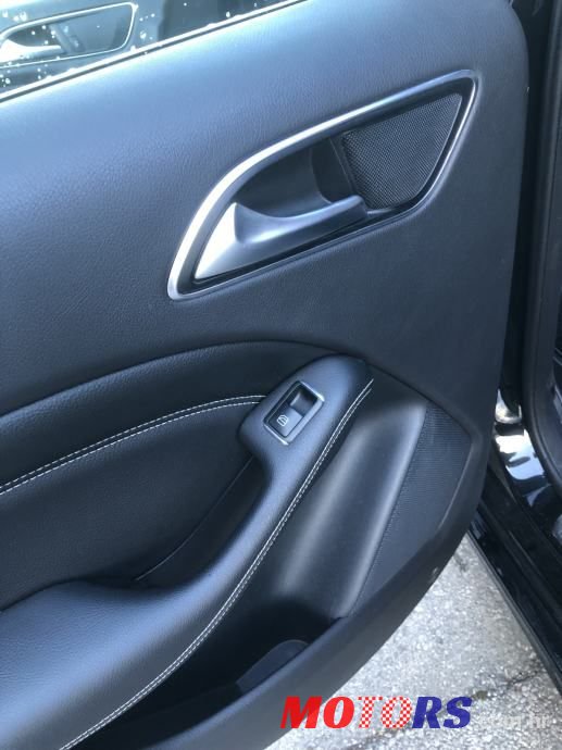 2012' Mercedes-Benz B-Klasa 180 Cdi photo #5