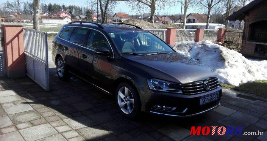 2012' Volkswagen Passat Variant photo #1