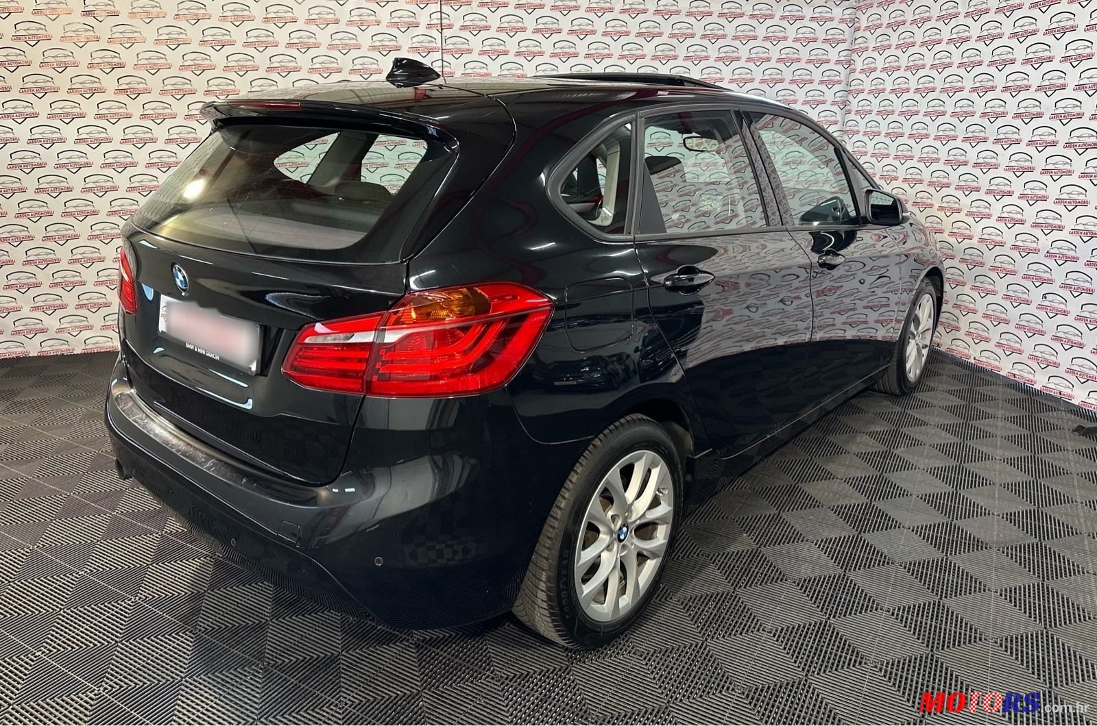 2015' BMW Serija 2 218D photo #6