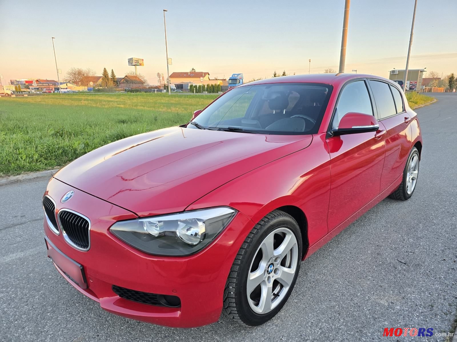 2013' BMW Serija 1 116D photo #1