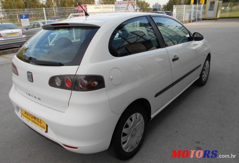 2008' SEAT Ibiza 1,2 photo #2