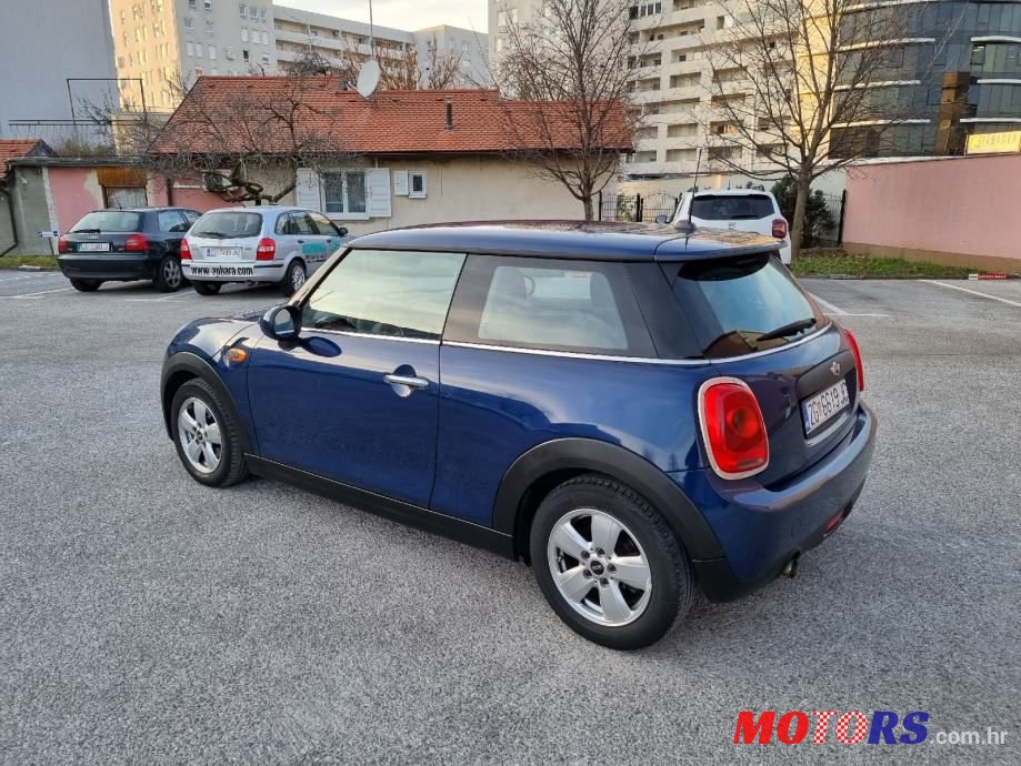 2014' MINI Cooper Cooper D photo #6