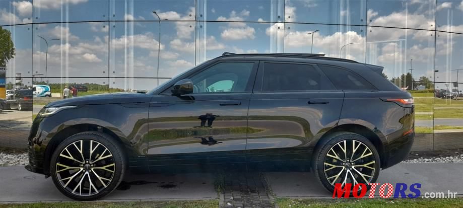 2018' Land Rover Range Rover Velar photo #2