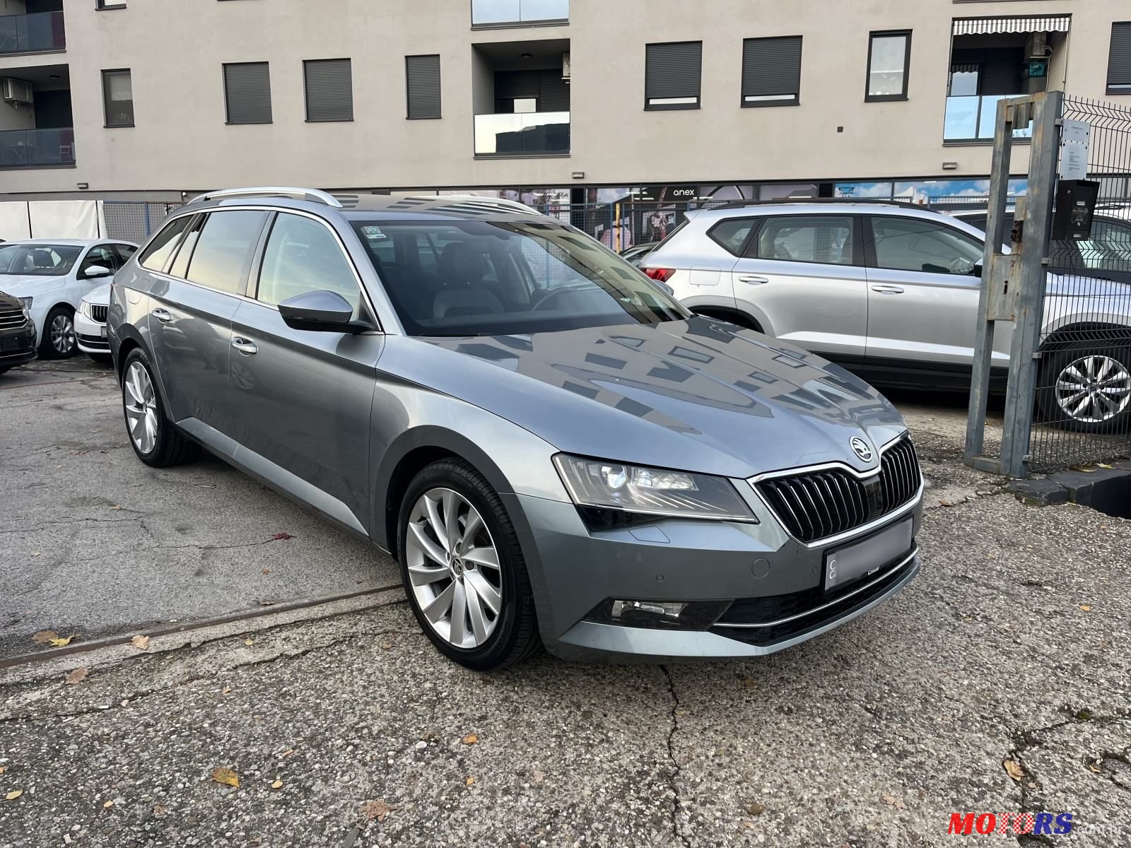 2019' Skoda Superb Combi photo #1