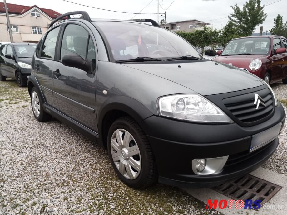 2004' Citroen C3 1,4 Xtr photo #2