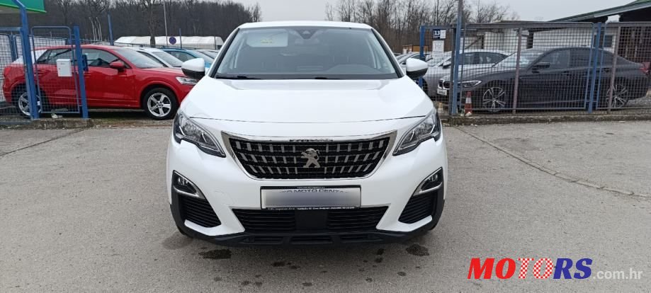 2020' Peugeot 3008 1,5 Bluehdi photo #2