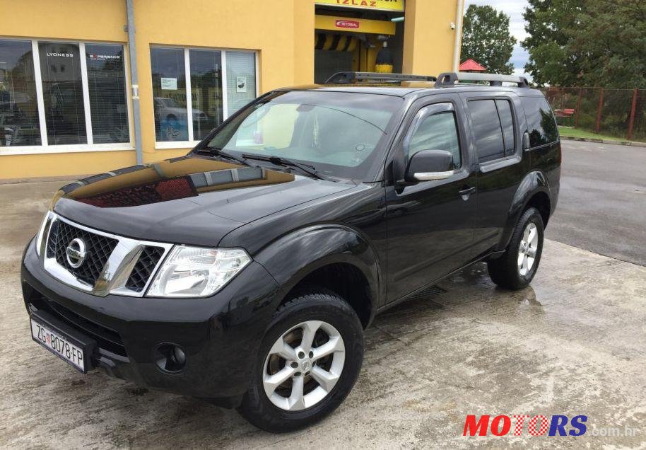 2011' Nissan Pathfinder 2,5 Dci Se photo #2