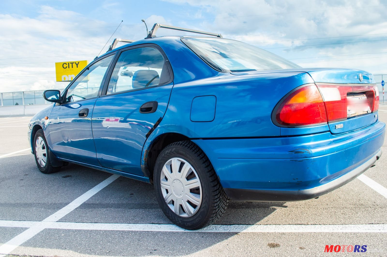 1997' Mazda 323 photo #3