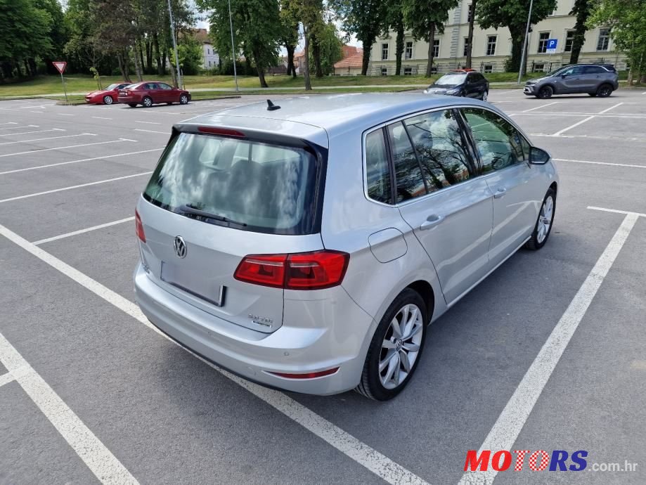 2015' Volkswagen Golf Sportsvan photo #4