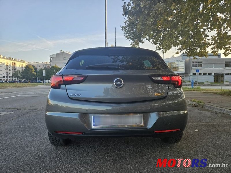 2020' Opel Astra 1,5 D photo #3