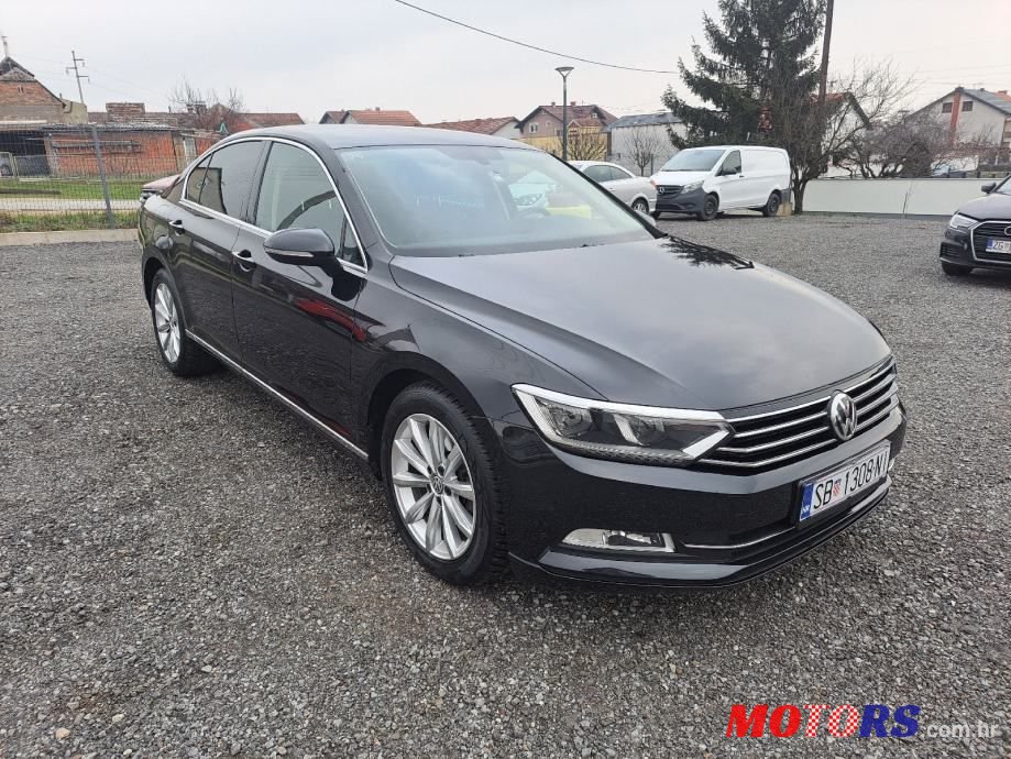 2016' Volkswagen Passat photo #3