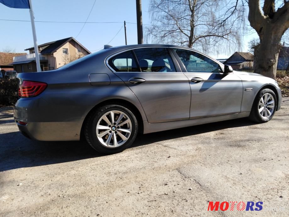2014' BMW Serija 5 518D photo #2