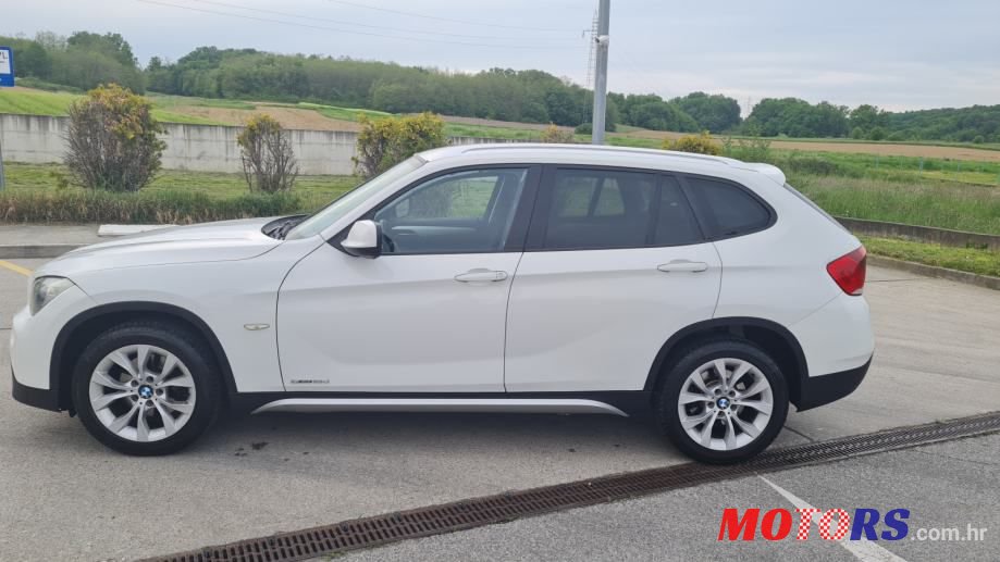 2010' BMW X1 Sdrive18D photo #2