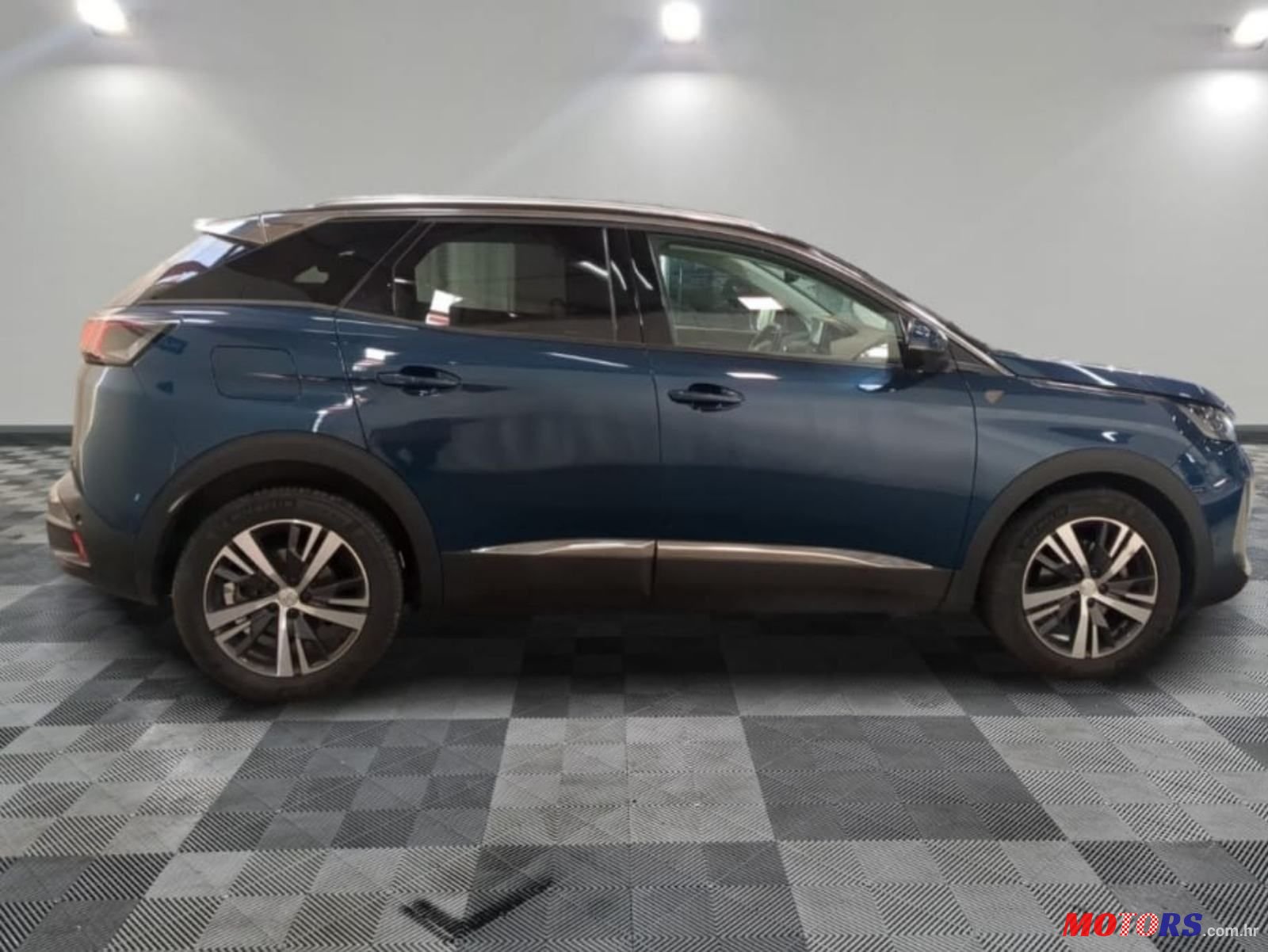 2021' Peugeot 3008 1,2 photo #2