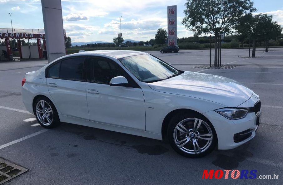2013' BMW Serija 3 320D photo #1