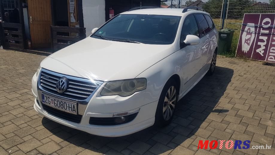 2010' Volkswagen Passat Variant photo #3