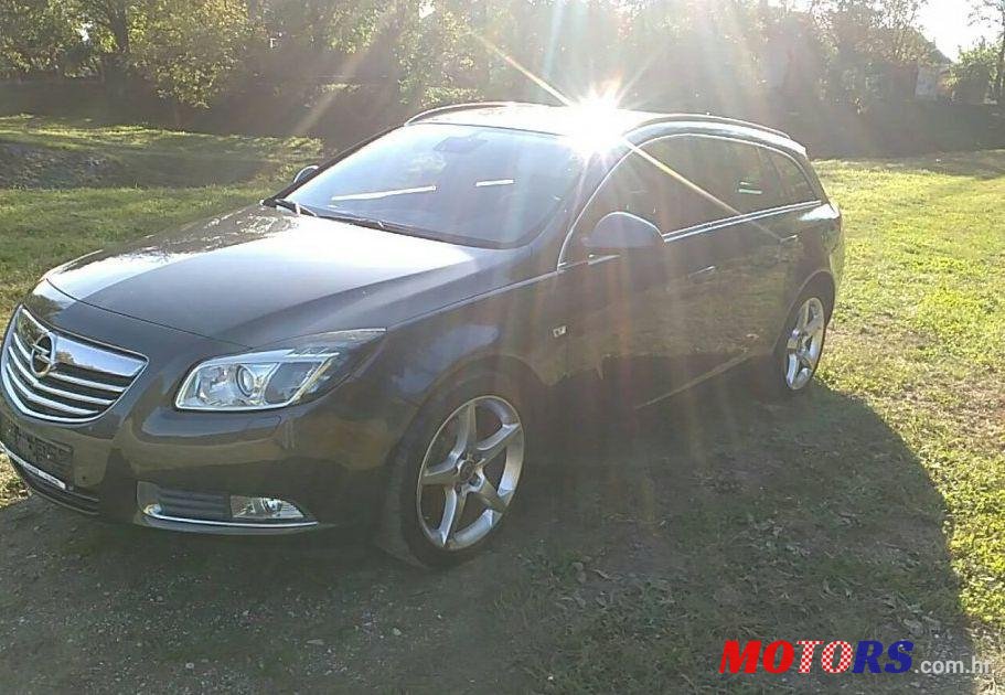 2011' Opel Insignia 2,0 Cdti Sport photo #1