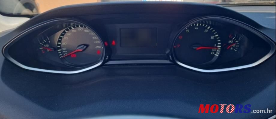 2019' Peugeot 308 1,2 Puretech photo #6