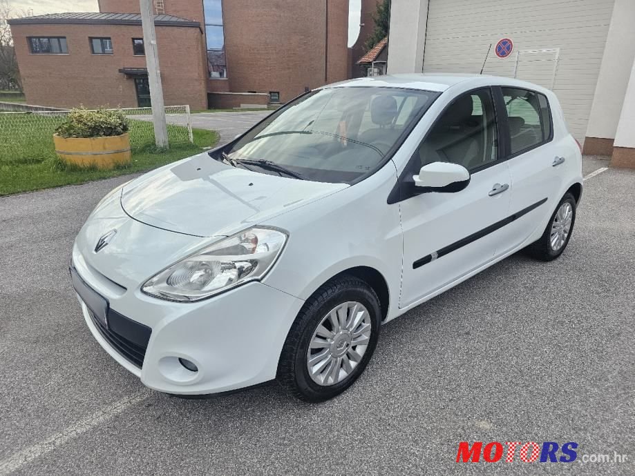 2011' Renault Clio 1,2 16V photo #2