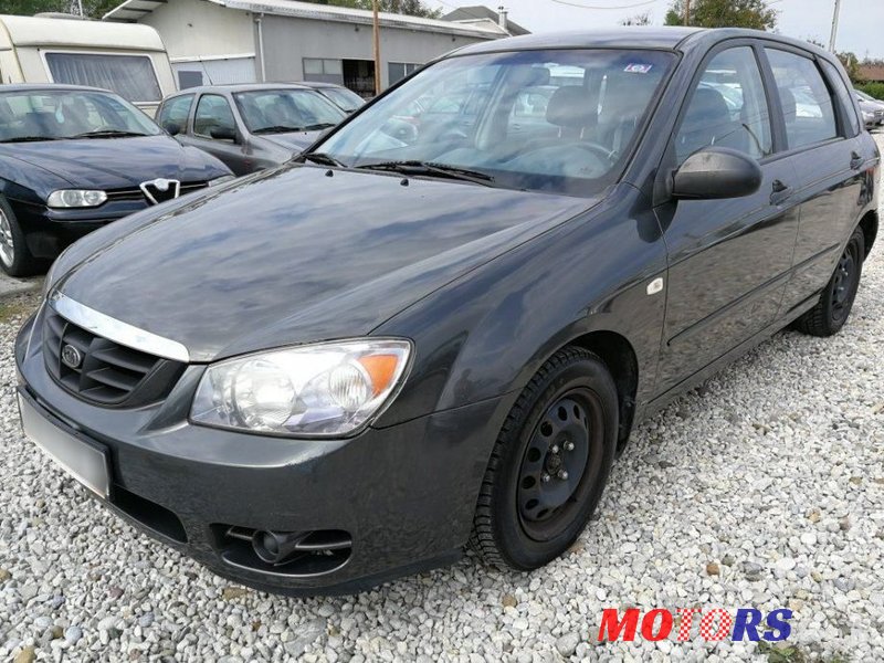 2005' Kia Cerato 1,5 Crdi Lx photo #2