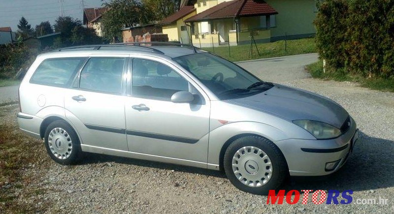 2003' Ford Focus Karavan photo #2