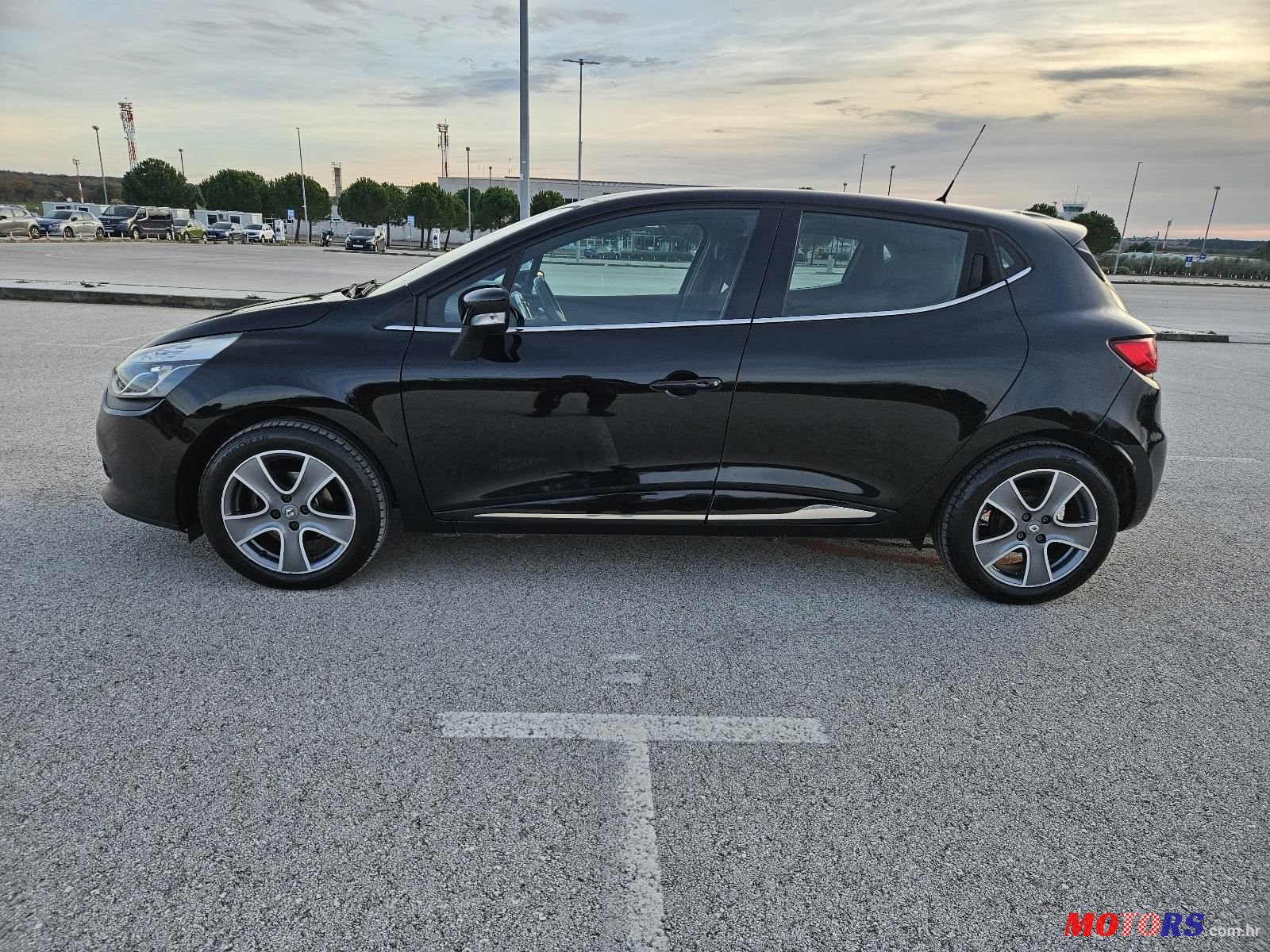 2016' Renault Clio 1,2 16V photo #2
