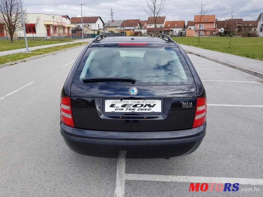 2004' Skoda Fabia Combi photo #6