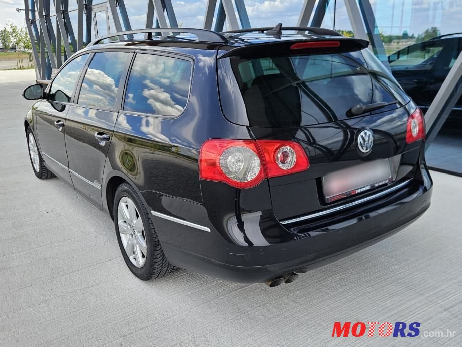 2008' Volkswagen Passat Variant photo #4