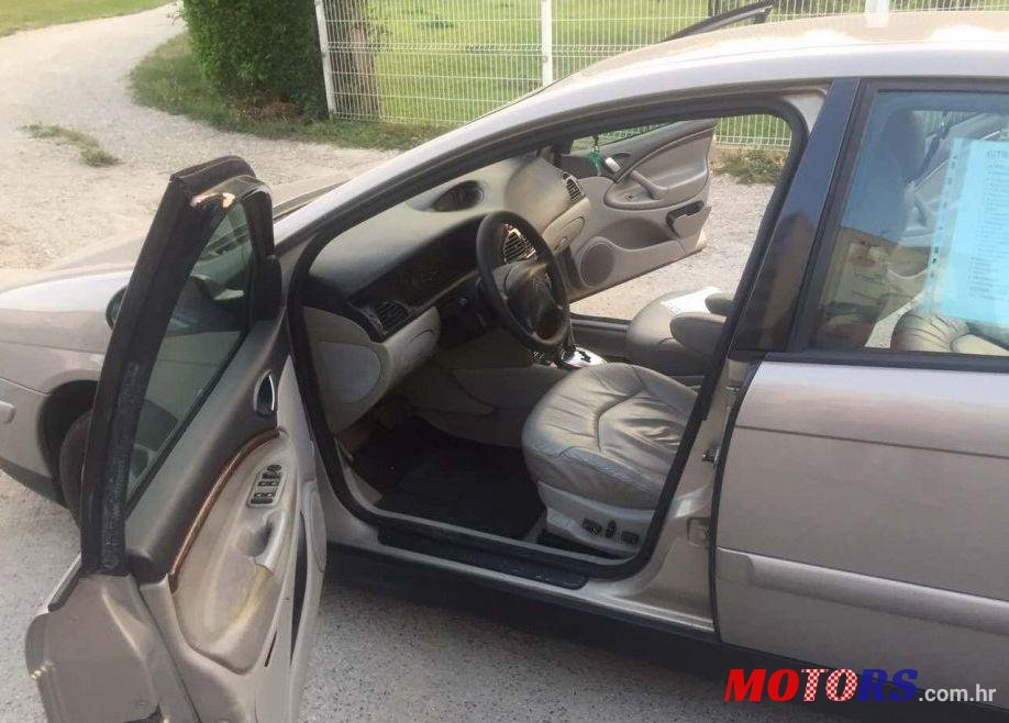 2004' Citroen C5 2,2 Hdi 16V Sx photo #1