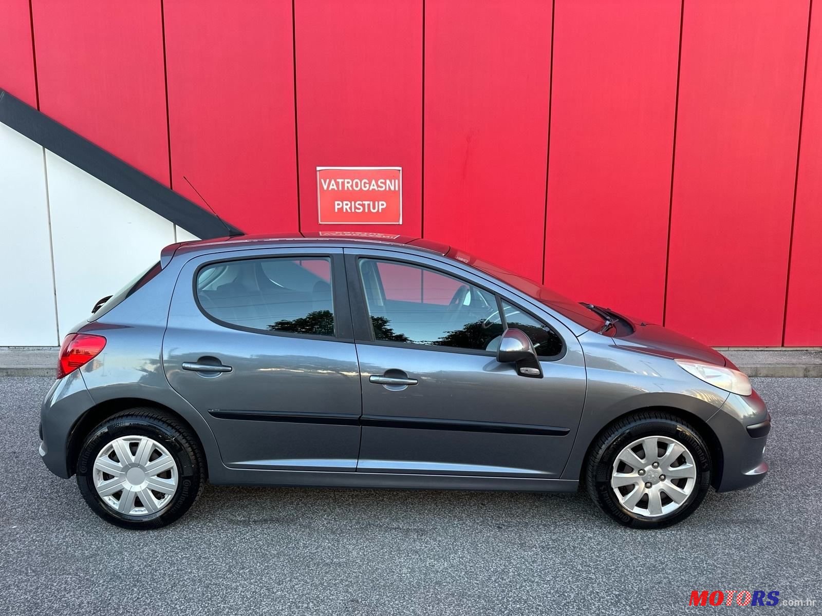 2009' Peugeot 207 1,4 Vti photo #6