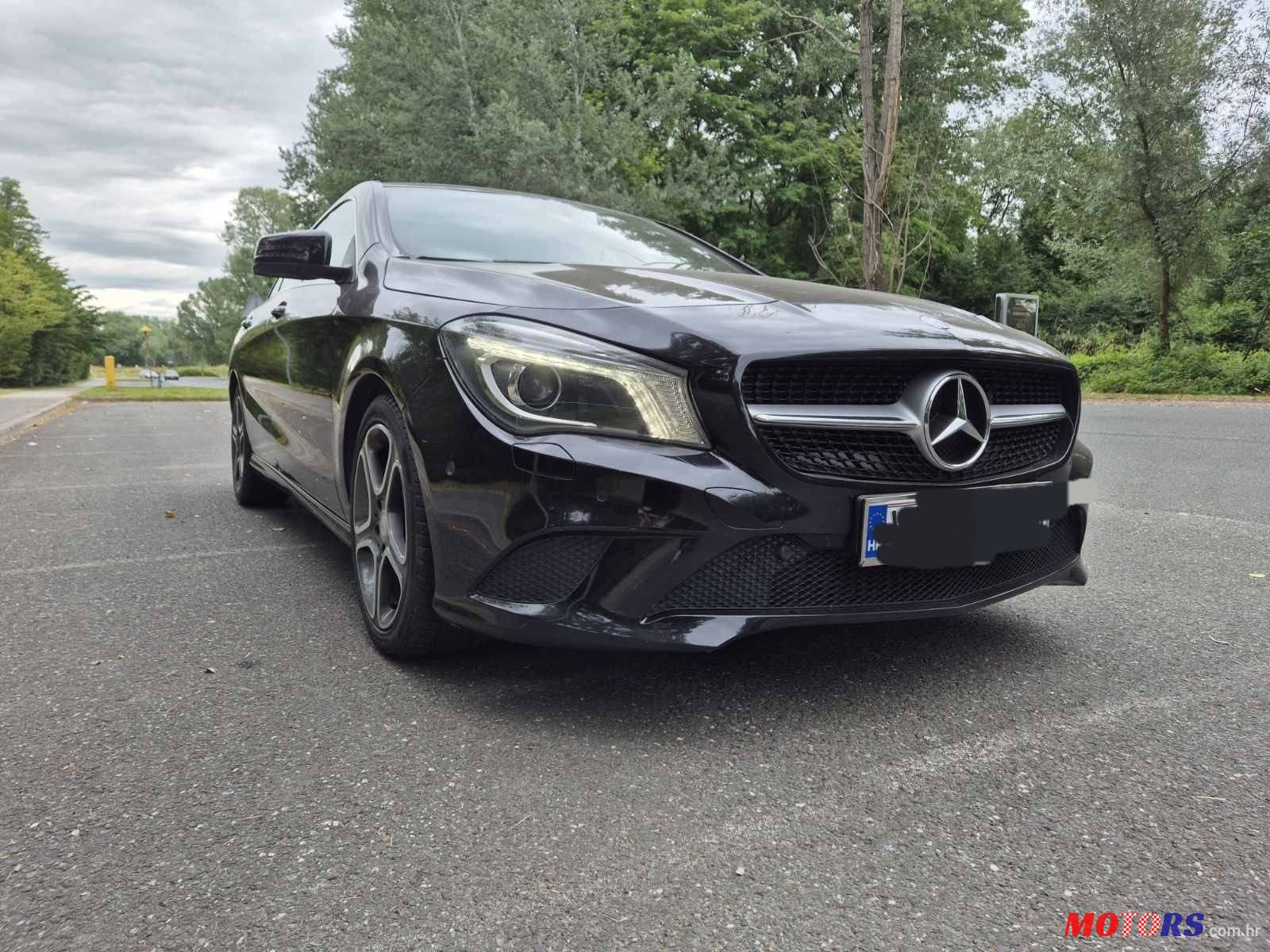 2015' Mercedes-Benz Cla Klasa 200 Cdi photo #1