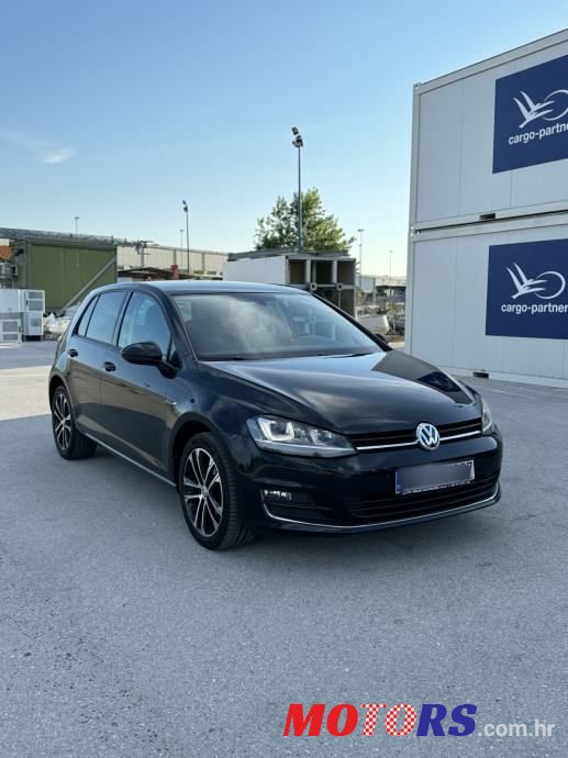 2015' Volkswagen Golf VII photo #3