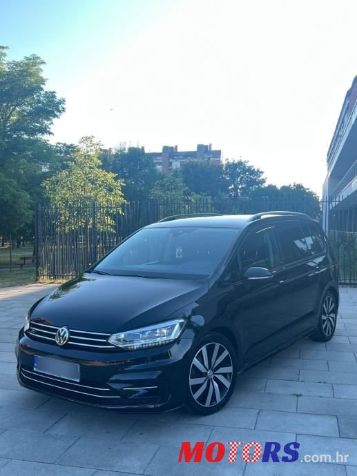 2017' Volkswagen Touran 2,0 Tdi photo #2