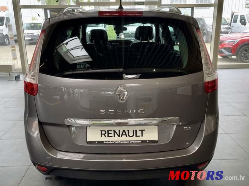 2016' Renault Scenic photo #5