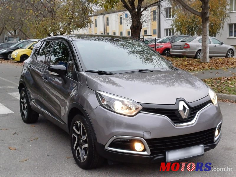 2016' Renault Captur Tce 120 Edc photo #1