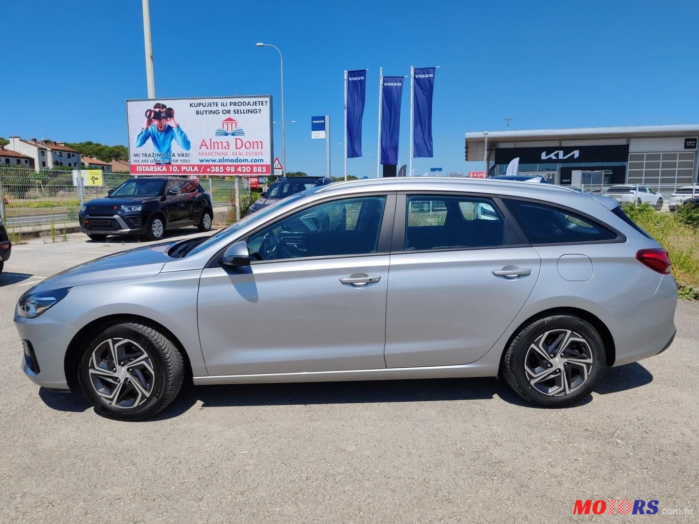2021' Hyundai i30 1.6 Crdi photo #3