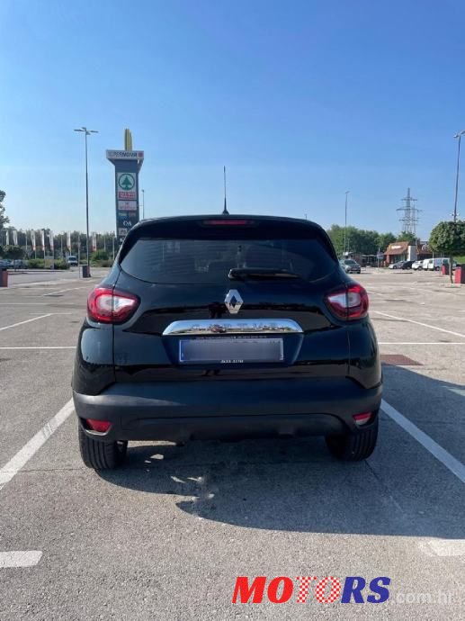 2019' Renault Captur Tce photo #3