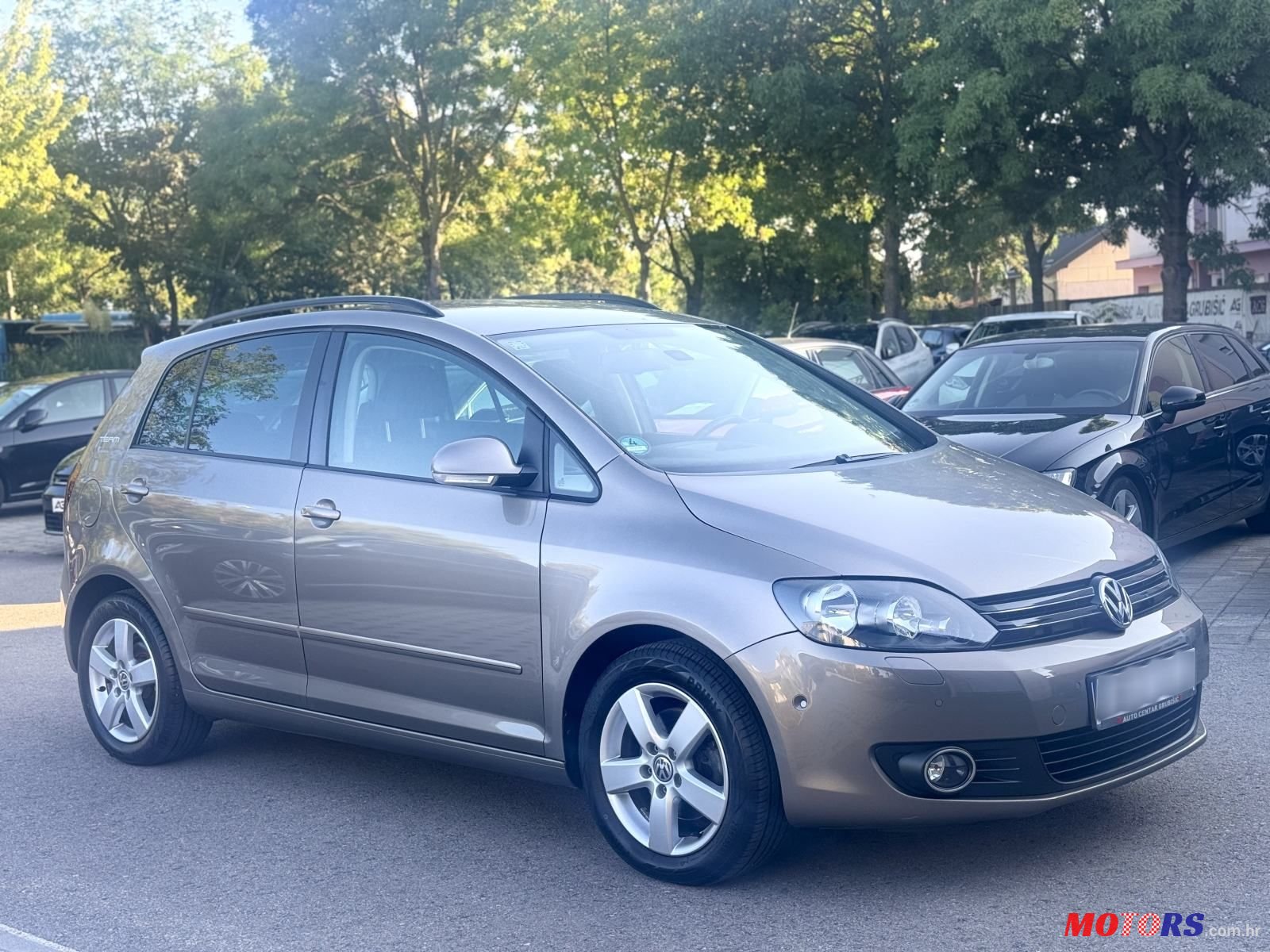 2010' Volkswagen Golf Plus 1,6 Tdi photo #5