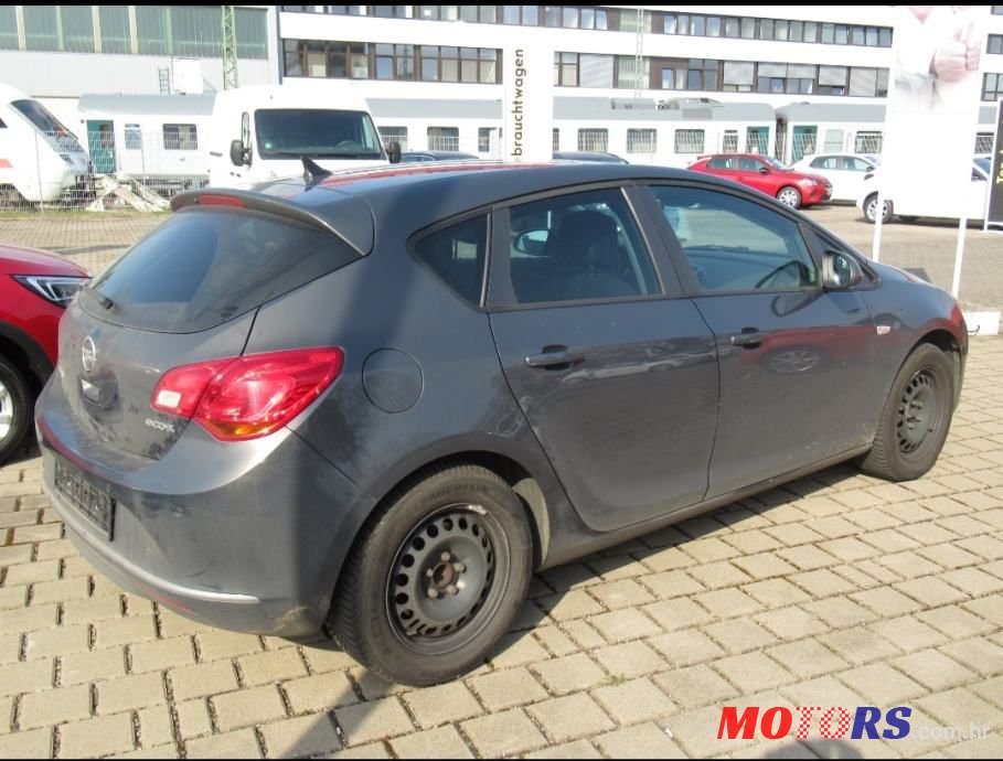 2015' Opel Astra 1.6 Cdti photo #4